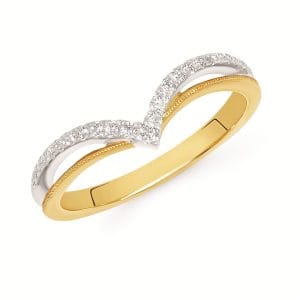 Diamond Curve and Milgrain Ring